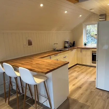 Rorbu I Gilsvagen - Egen Brygge - Batutleie Дом отдыха